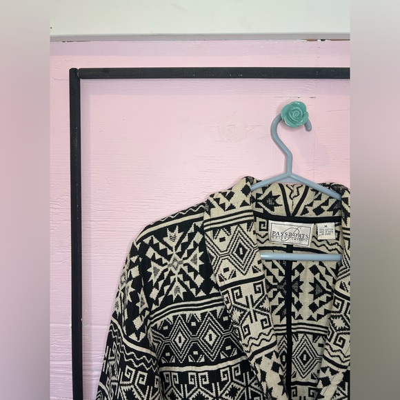 🌙 VINTAGE |  Passport | Black&White Aztec Crop Jacket - Picture 2 of 5